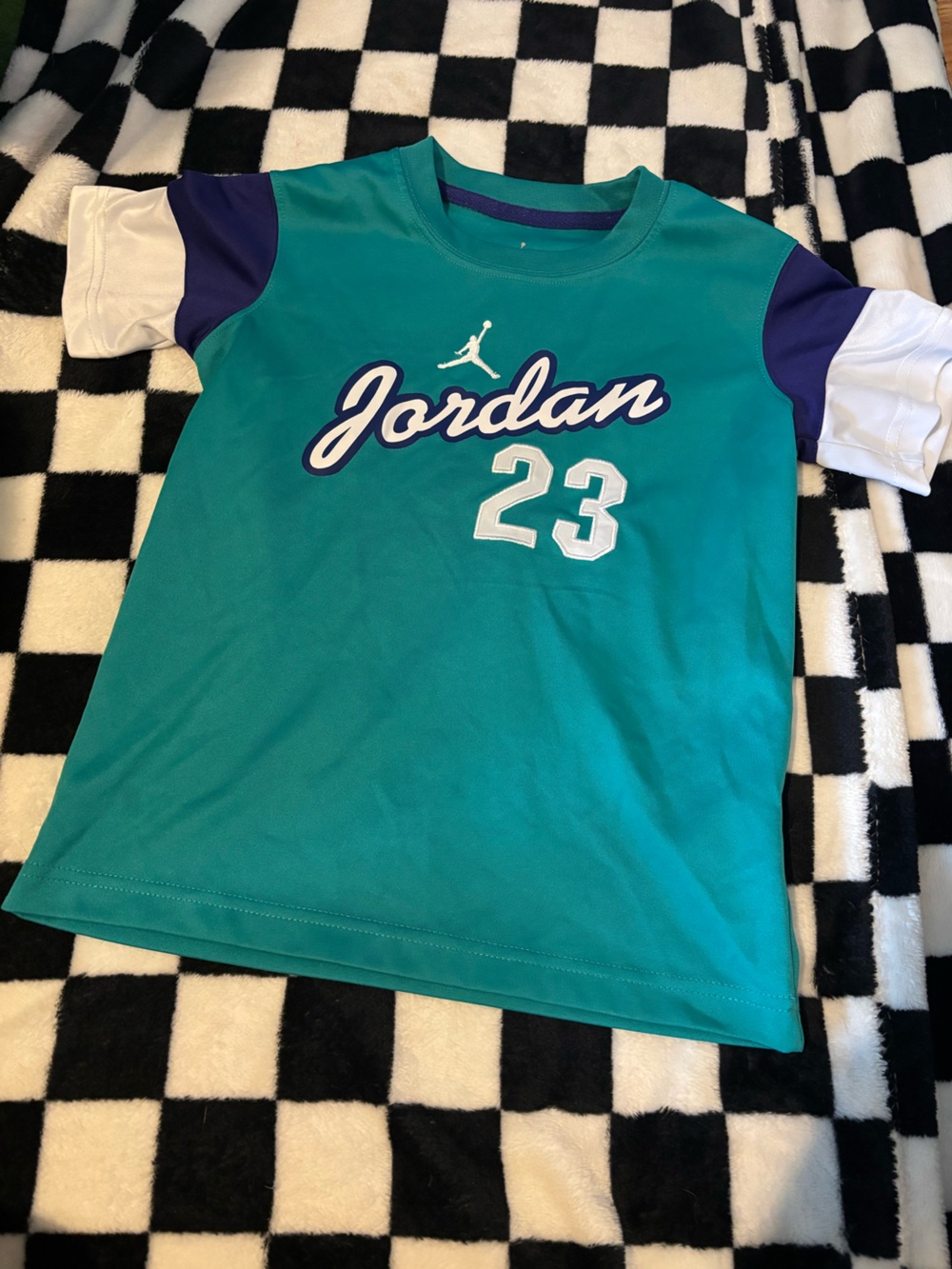 Size 6 Jordan shirt